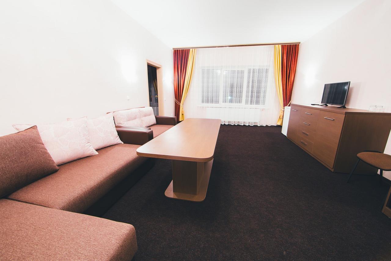 Sunhotel Astravyets Extérieur photo