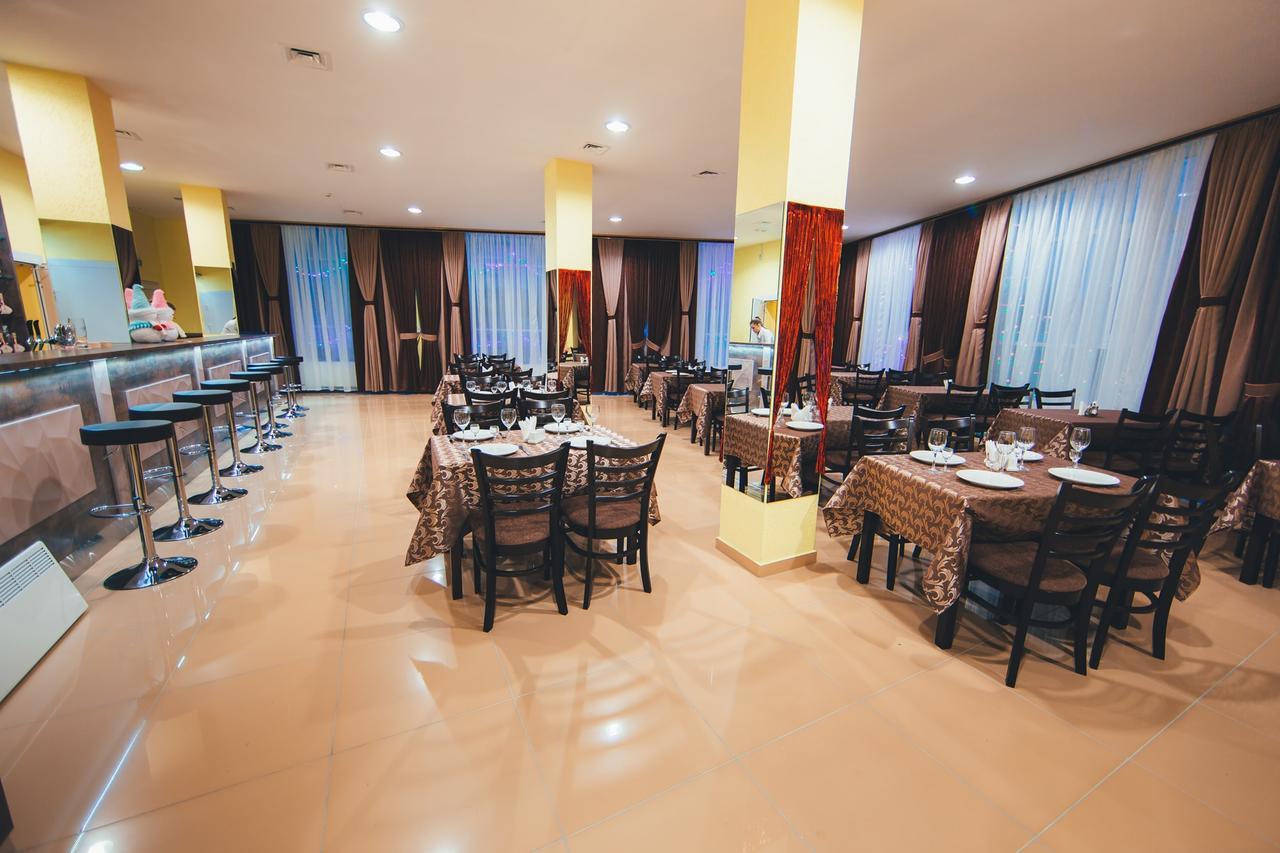 Sunhotel Astravyets Extérieur photo